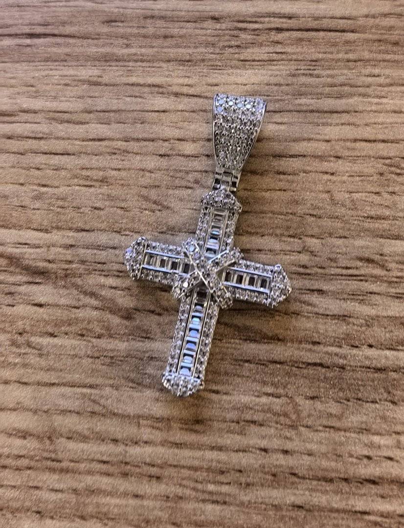 CRUCE DIN ARGINT 925 rodiat 2,5 cm 