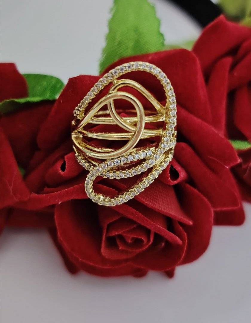 Inel curbat placat cu aur 14 k 