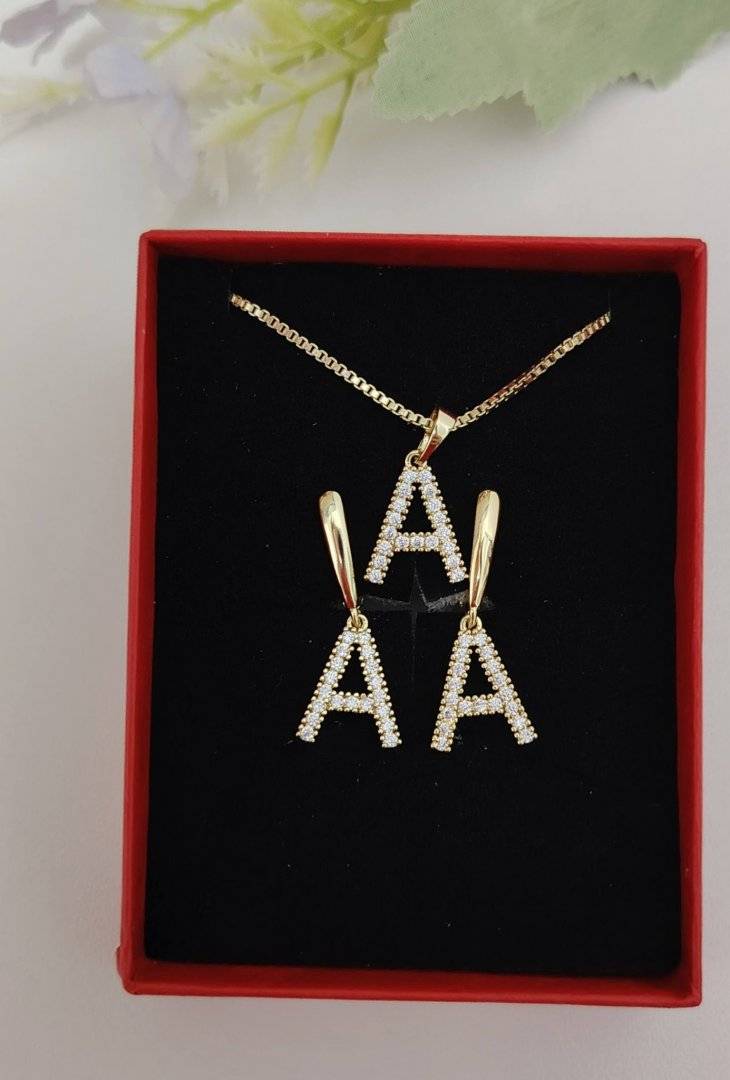 Set initiala litera placat cu aur 14 k 