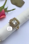 INEL OTEL INOXIDABIL PLACAT CU AUR  14 K PATRAT 